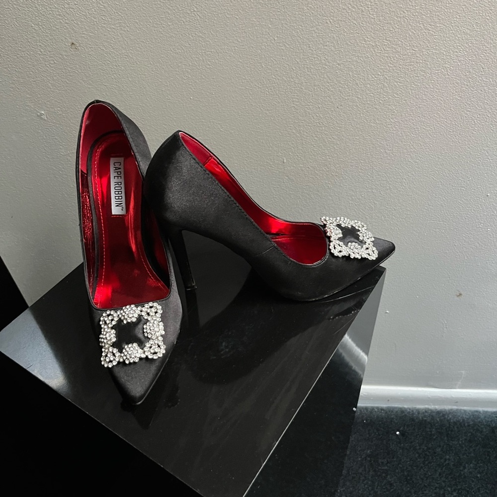 Evening pumps